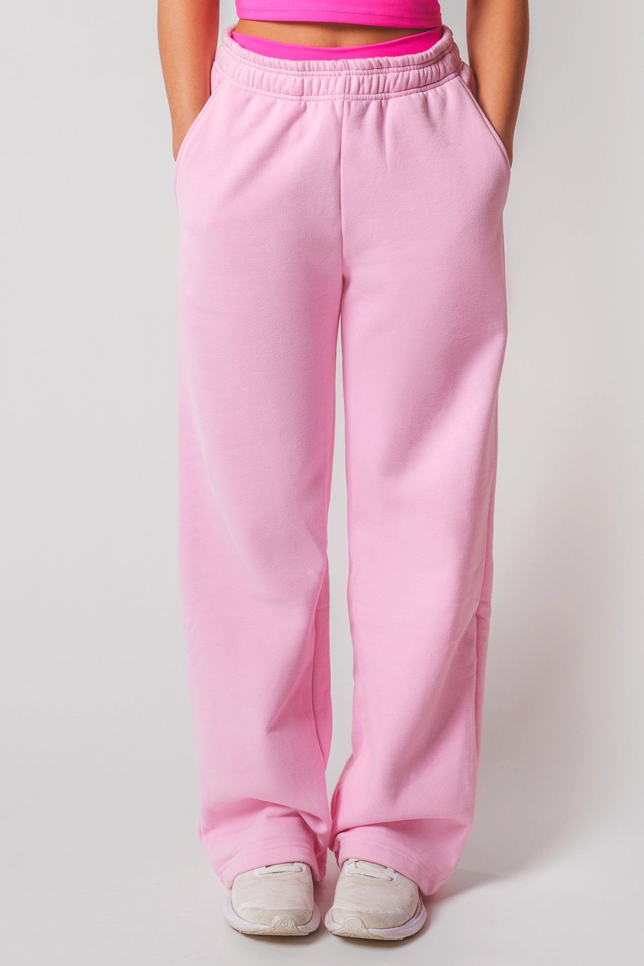 Twirl Essential Straight Leg Sweatpant